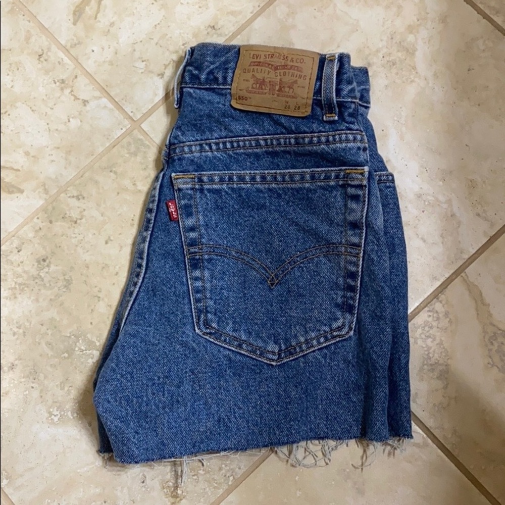 Cute vintage Levi jean shorts!!!!